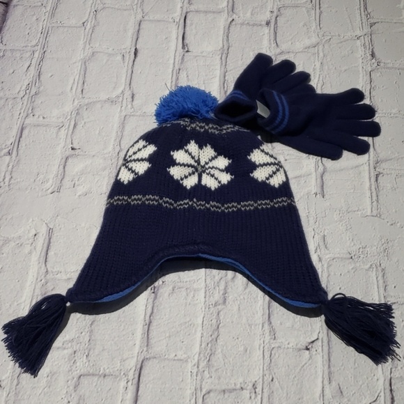 carters hat and gloves